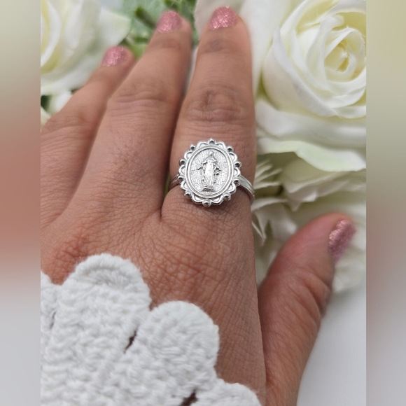 ❤️ LADY OF GRACE STERLING SILVER RING - Picture 4 of 7